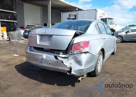 2008 Honda Accord 2.4 Lx z USA, uszkodzony, nr VIN 1HGCP26368A010951